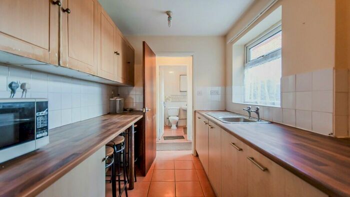 3 Bedroom Terraced House To Rent In Ivy Avenue, Chesterton Road - Student Property, B12