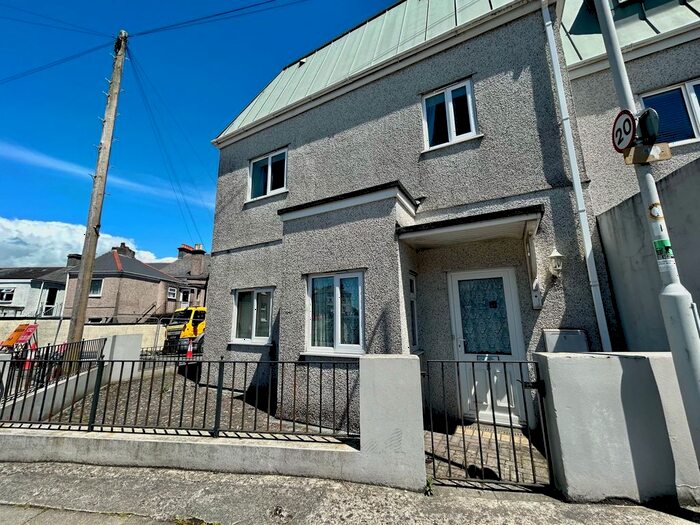 1 Bedroom Flat To Rent In Barne Road, Plymouth, PL5