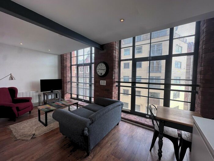 Studio To Rent In Crispin House, Leeds, LS2