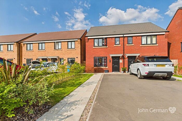 3 Bedroom Semi-Detached House For Sale In Higgins Road, Derby, DE24