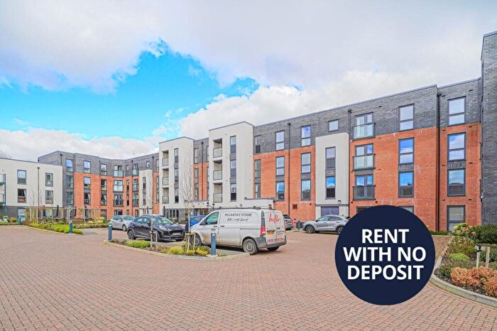 2 Bedroom Flat To Rent In Connaught Close, Shirley, Solihull, West Midlands, B90