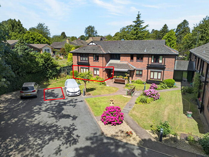 2 Bedroom Flat For Sale In High Street, Market Harborough, LE16