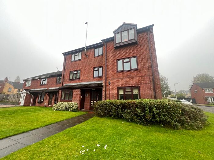 2 Bedroom Flat To Rent In Merstone Close, Bilston, WV14