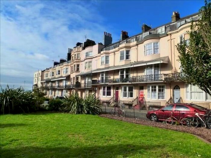 1 Bedroom Flat To Rent In Bedford Square, Brighton, BN1