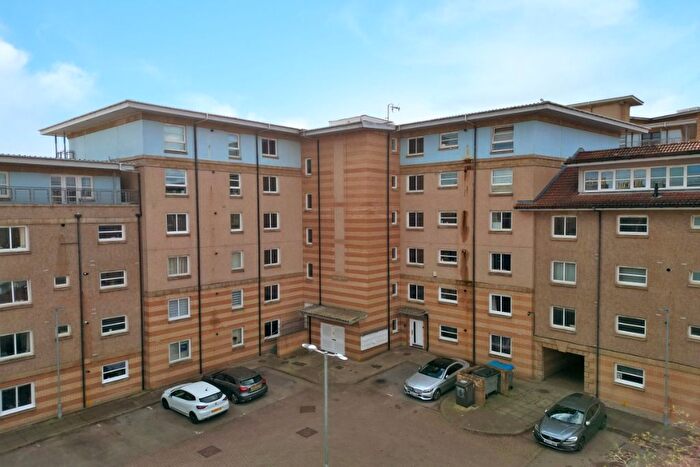 3 Bedroom Flat To Rent In Bannermill Place, Aberdeen, AB24