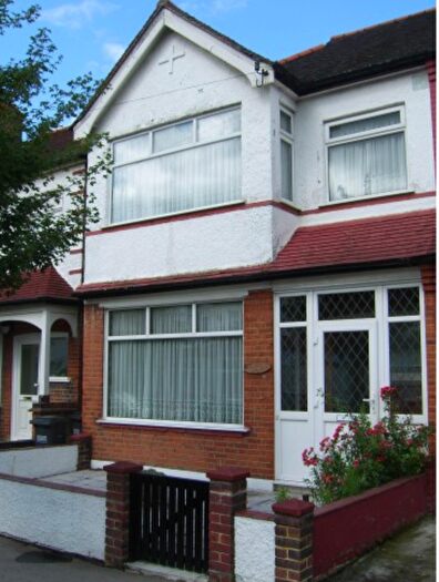 4 Bedroom End Of Terrace House To Rent In Queenswood Avenue, Thornton Heath, CR7