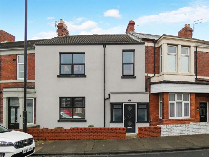 4 Bedroom Terraced House For Sale In John Street, Cullercoats, NE30