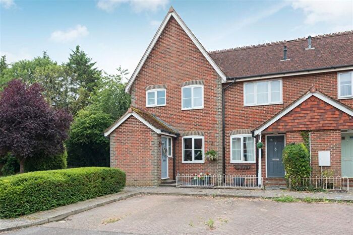 3 Bedroom End Terrace House For Sale In Old School Mews, Chartham, CT4