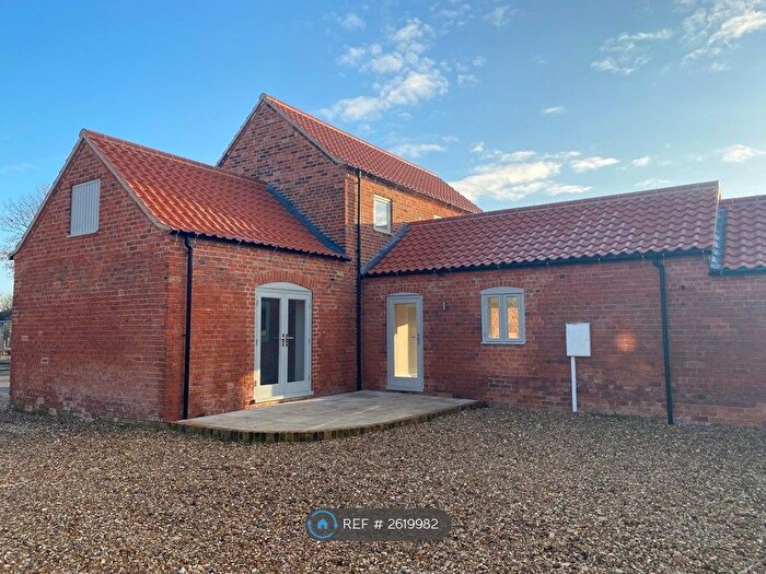 4 Bedroom Semi-Detached House To Rent In West Hill Court, Walcott, Lincoln, LN4