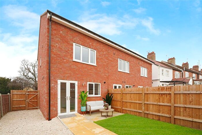 3 Bedroom End Terrace House For Sale In Pershore Road, Evesham, Worcestershire, WR11