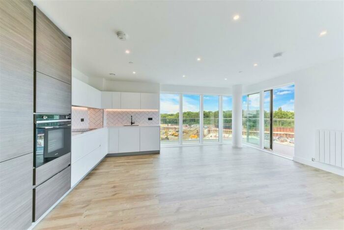 2 Bedroom Apartment To Rent In Quill House, SE3