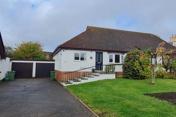 2 Bedroom Bungalow To Rent In Wingrove Drive, Maidstone, ME14