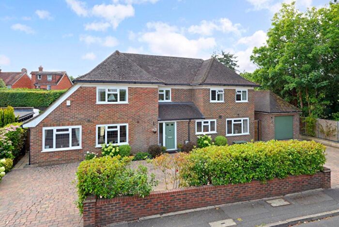 4 Bedroom Detached House For Sale In Redcroft Walk, Cranleigh, GU6