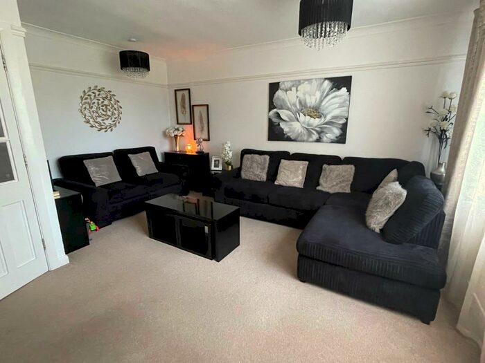 4 Bedroom House To Rent In Angus Court, Peterborough, PE3