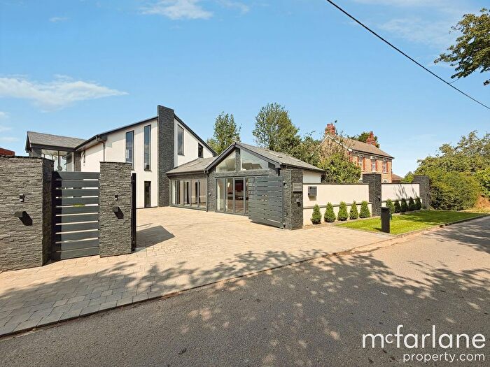 5 Bedroom Detached House For Sale In Kingsdown Lane, Blunsdon, SN25