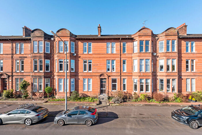 3 Bedroom Flat For Sale In /, Dinmont Road, Shawlands, G41