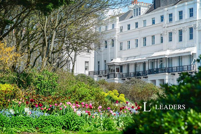 2 Bedroom Flat To Rent In Sussex Square, Brighton, East Sussex, BN2