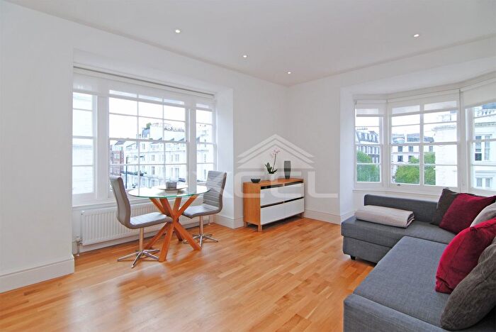 1 Bedroom Flat To Rent In Gloucester Terrace, Paddington, London, W2