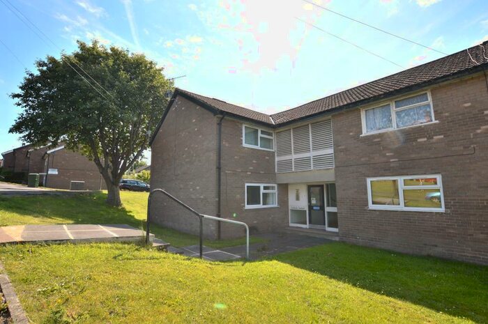 1 Bedroom Apartment To Rent In Chandos Gardens, Off Lidgett Lane, Leeds, LS8