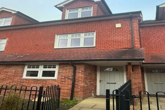 3 Bedroom Terraced House To Rent In Love Lane, Mayfield, TN20