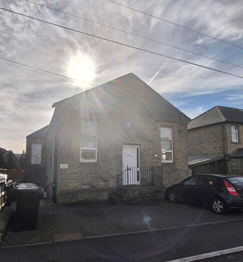 1 Bedroom Flat To Rent In Towngate, Newsome, Huddersfield, HD4