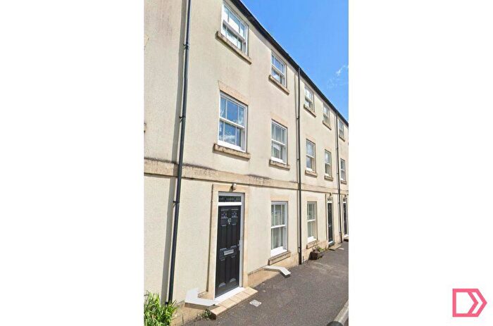 4 Bedroom Property To Rent In Hobbs Road, Shepton Mallet, Somerset, BA4