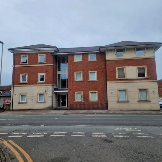 2 Bedroom Flat To Rent In London Road, Gloucester, GL1