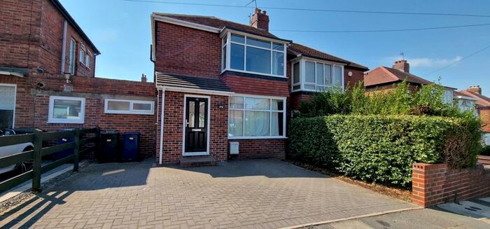 2 Bedroom Semi-Detached House To Rent In Robsheugh Place, Newcastle Upon Tyne, NE5