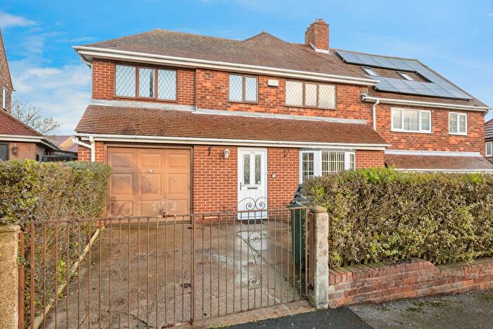 4 Bedroom Semi-Detached House For Sale In Merrill Road, Thurnscoe, Rotherham, S63