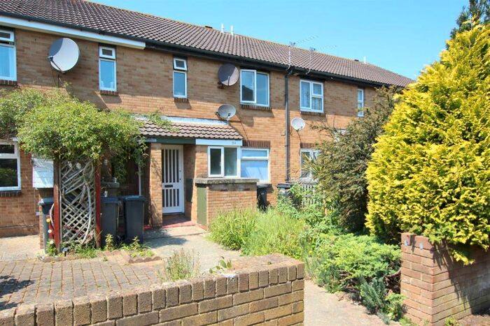 1 Bedroom Flat To Rent In Colehill Crescent, Bournemouth, BH9