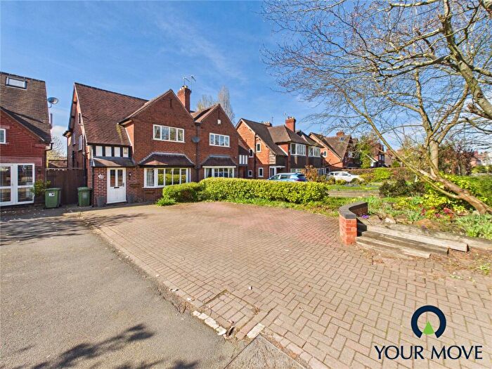 3 Bedroom Semi Detached House For Sale In Kineton Green Road, Solihull, West Midlands, B92
