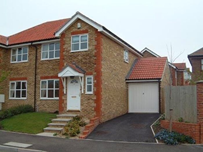 3 Bedroom Semi-Detached House To Rent In Rosewood Drive, Ashford, TN25