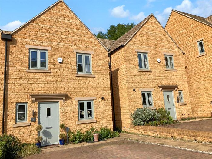 3 Bedroom Terraced House For Sale In New Barrels Pitch, Chipping Campden, GL55