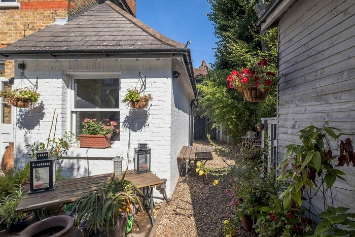 Studio To Rent In Ridgway, London, SW19