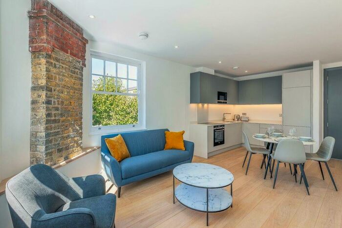 2 Bedroom Flat To Rent In Three Colt Street, London, E14