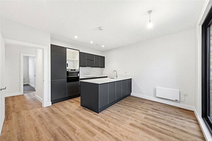 2 Bedroom Flat To Rent In Paddenswick Road, London, W6