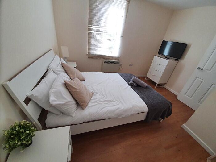 2 Bedroom Flat To Rent In Daniel Hill Mews, Sheffield, S6