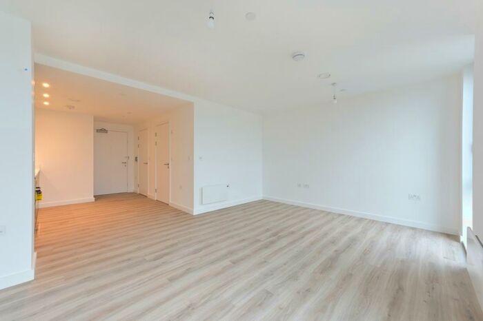 Studio To Rent In N, Kimpton Road, Luton, LU2