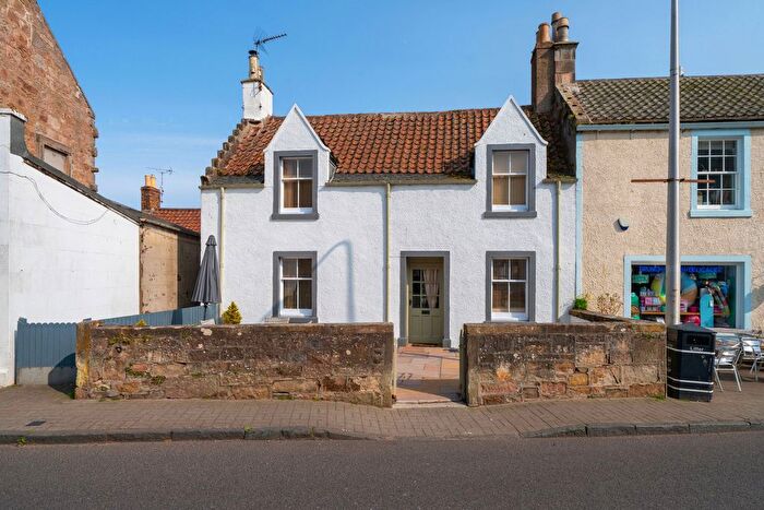 3 Bedroom Semi-Detached House For Sale In High Street, Crail, KY10