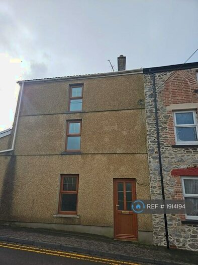 3 Bedroom Terraced House To Rent In Abbey Street, Kidwelly, SA17