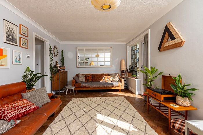 3 Bedroom End Terrace House For Sale In Lambourn Close, Windmill Hill, BS3