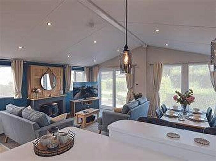 2 Bedroom Lodge For Sale In Seaton Road, Angus, DD11