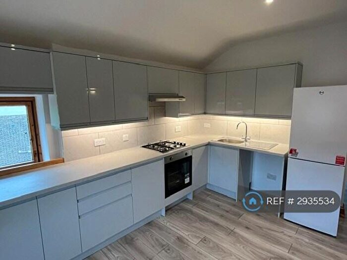 2 Bedroom Flat To Rent In Lewisham Way, London, SE4