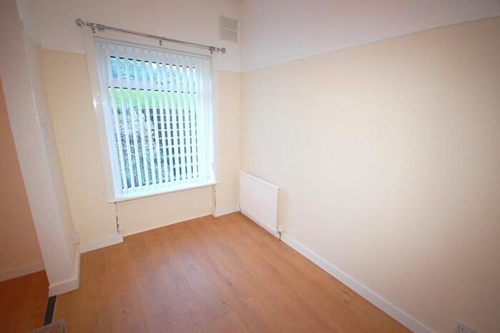 2 Bedroom Flat To Rent In Gladsmuir Road, Hillington, G52