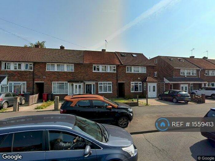 3 Bedroom Terraced House To Rent In Trelawney Avenue, Slough, SL3