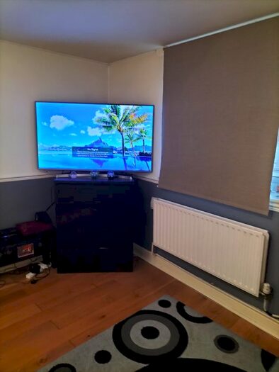 1 Bedroom Flat To Rent In Whitehorse Road, London, CR0