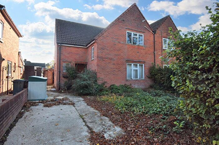 3 Bedroom Semi-Detached House For Sale In Lawn Road, Eastleigh, SO50