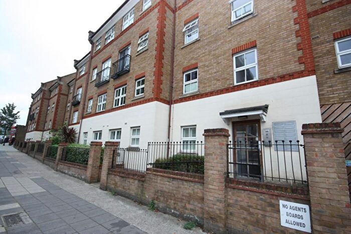 1 Bedroom Flat To Rent In Horn Lane, Acton, London, W3