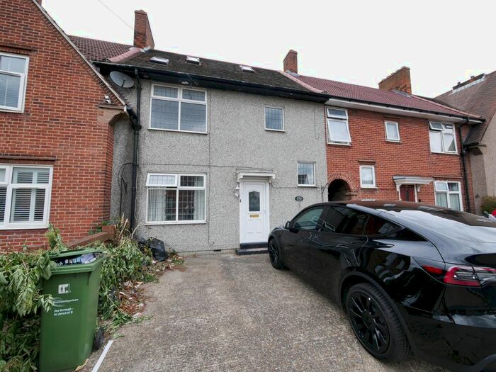 4 Bedroom Terraced House To Rent In Longbridge Road, Dagenham, RM8