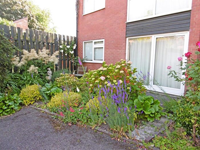 1 Bedroom Flat To Rent In Ashleigh Gardens, Ashleigh Road, LE3